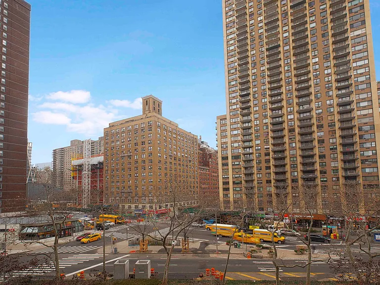 160 W 71st St #4U — Photo 10