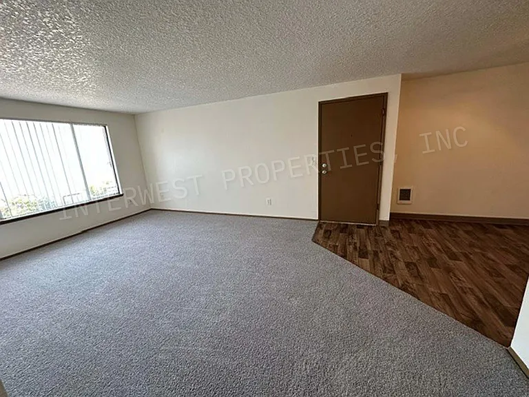 1001 NE 25th Ave #7 — Photo 11