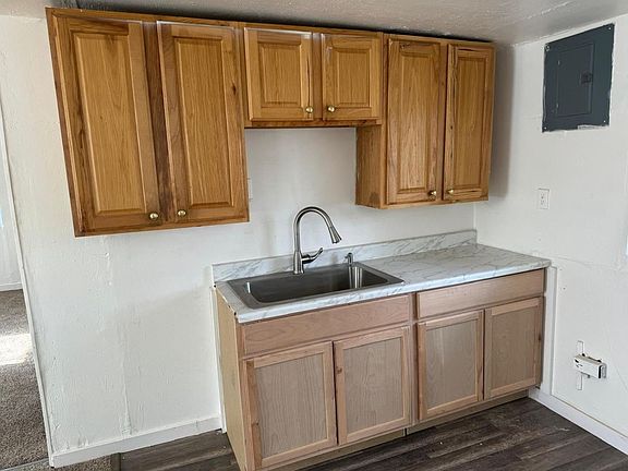 4th image of 3008 Colgate St