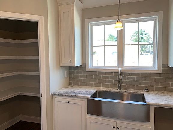 5th image of 3959 Pecan Dr