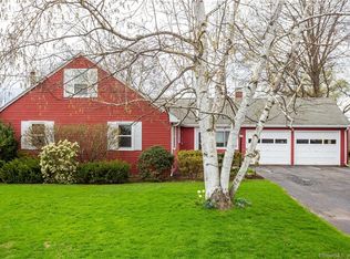 7 Ridge Rd, Bloomfield, CT 06002
