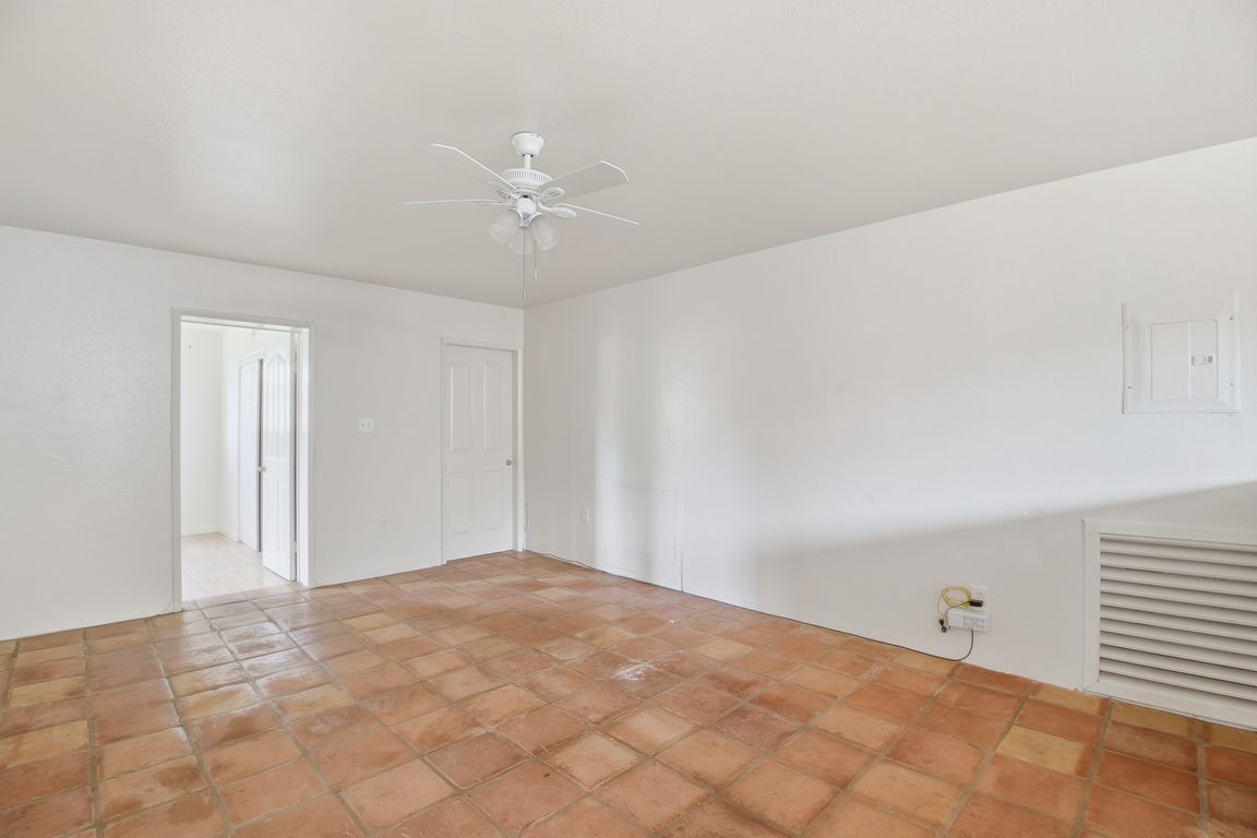 next background image