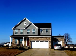 135 Chapel Dr W, Troy, OH 45373