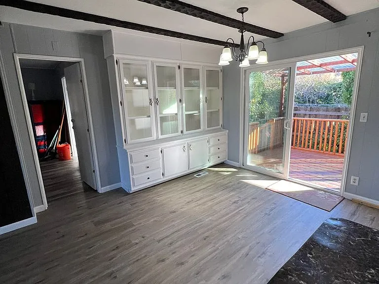4662 Maynard Way — Photo 6