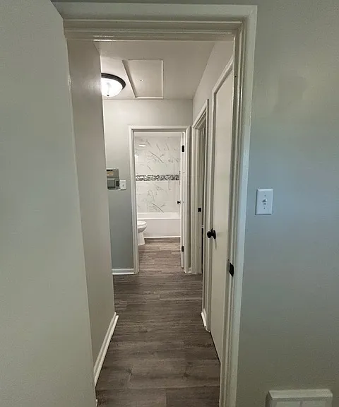 5915-33 Juniper Avenue - 5925 — Photo 5
