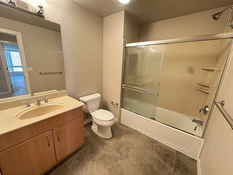 1511 Jefferson St #218 — Photo 7