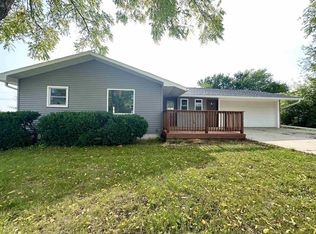 517 View St, Mauston, WI 53948