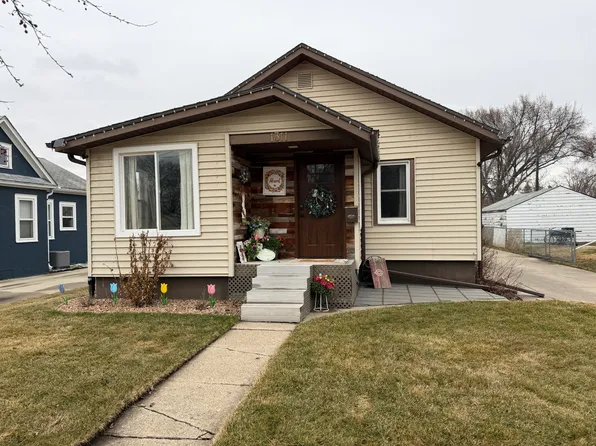 1311 3rd Ave SE, Aberdeen, SD 57401