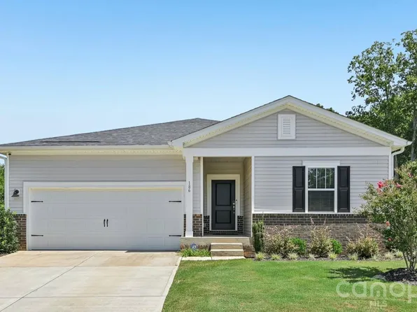 186 Guardian Gate Dr, Mooresville, NC 28115