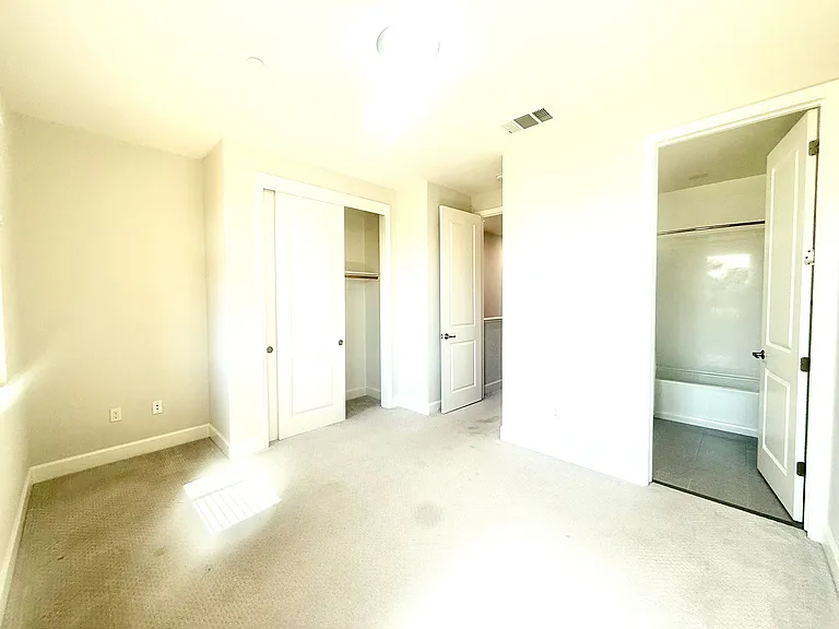 605 Cinnamon Cir — Photo 11
