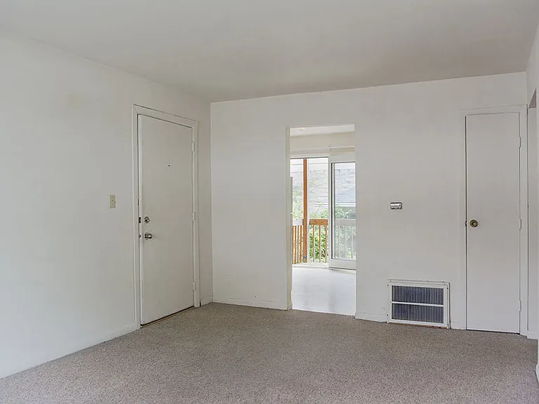 Beechwood Manor II Apartments — Photo 13