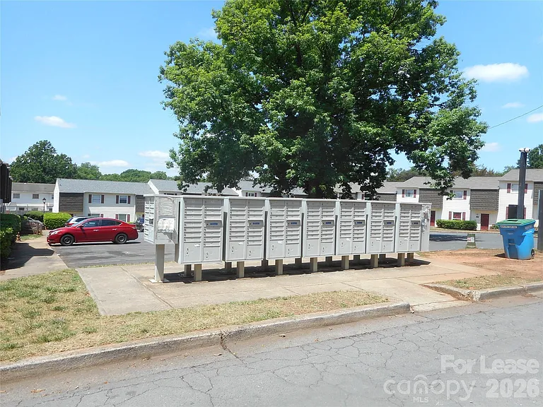 7961 Shady Oak Trl #65 — Photo 13