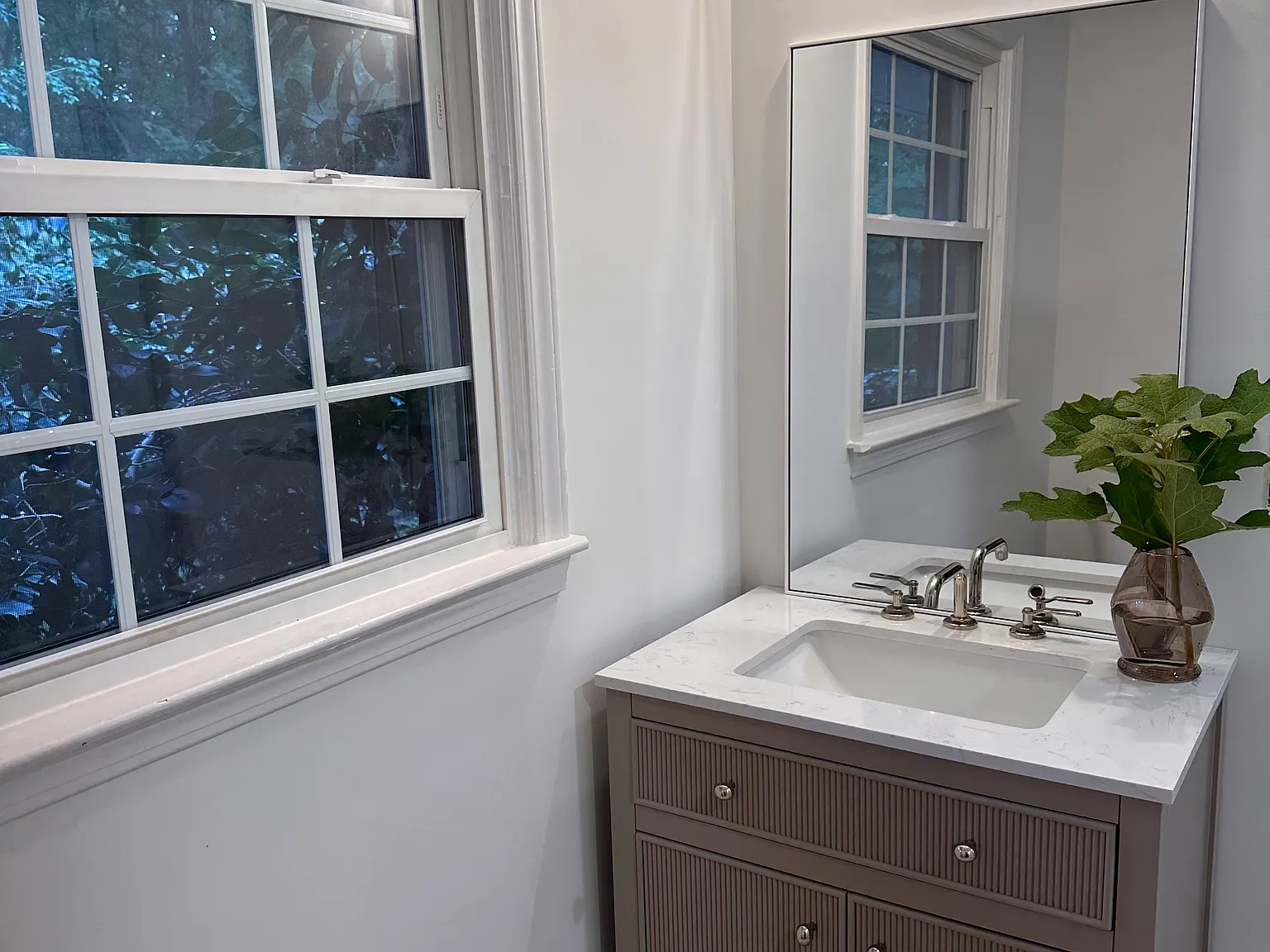 4 bed, 2243 sqft, $5,000 — Photo 4