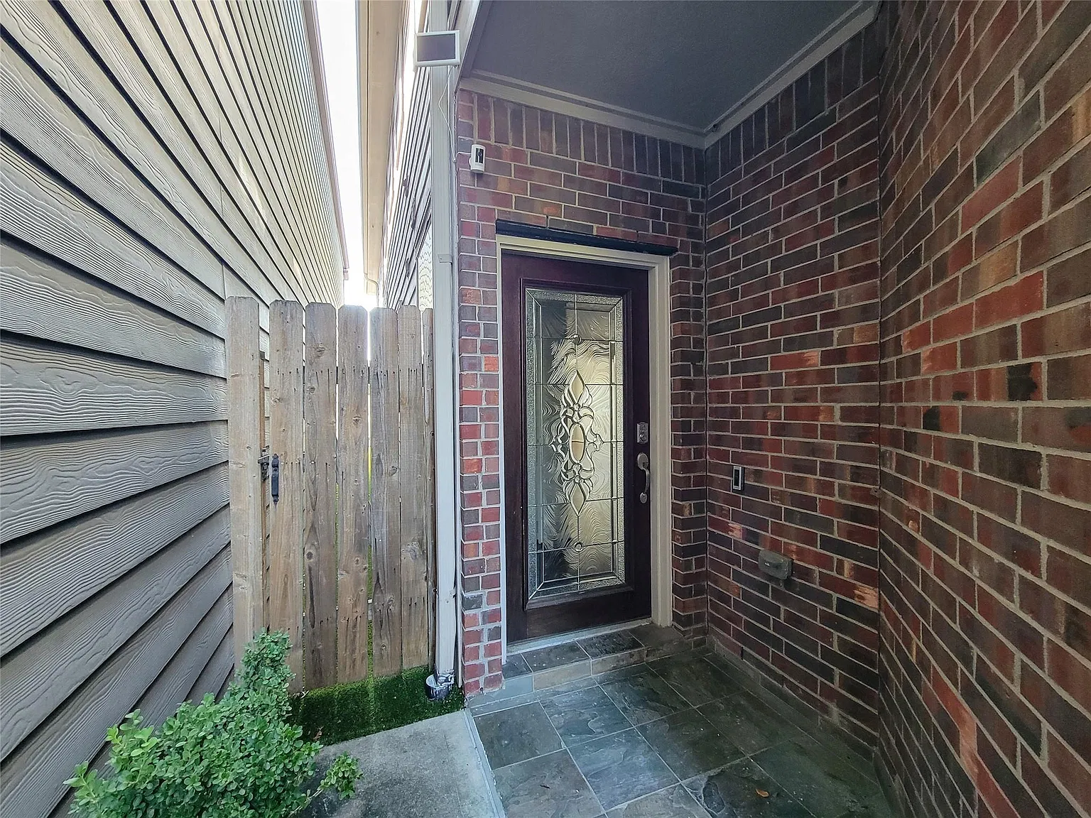 3 bed, 2.5 bath, 2450 sqft, $2,895 — Photo 4