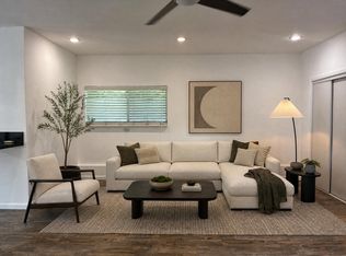 22742 Miranda St, Woodland Hills, CA 91367