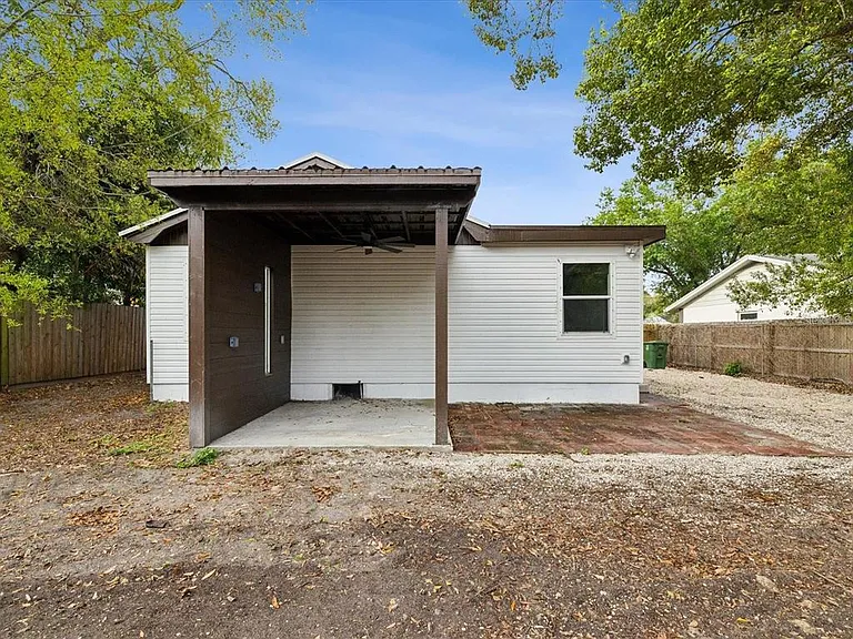 1008 E Norfolk St — Photo 40
