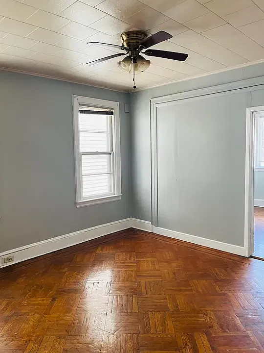 2 bed, 1000 sqft, $2,150 — Photo 4