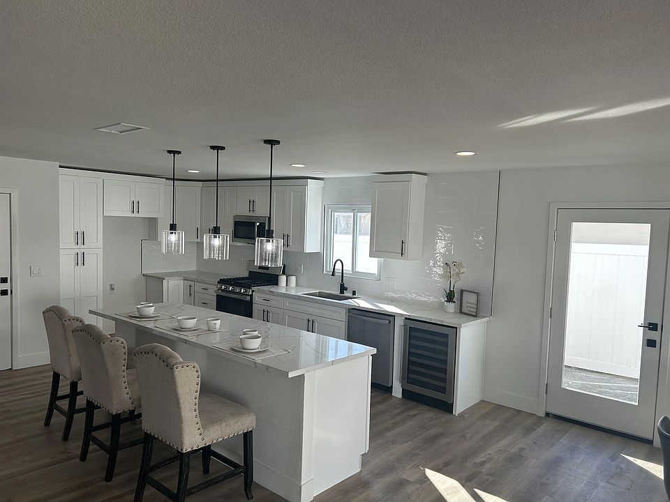 1st image of 8422 Bashan Lake Ave