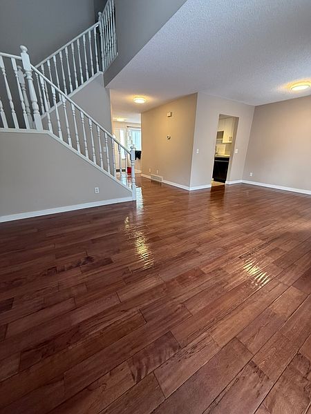 Calgary Townhouse for rent - 3 Bedrooms — photo 9