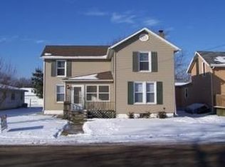 903 Wilson Ave, Sterling, IL 61081