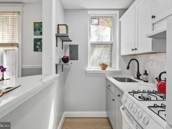 3618 Connecticut Ave NW APT 204, Washington, DC 20008