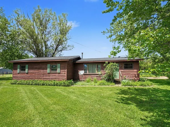 47920 42nd St, Paw Paw, MI 49079