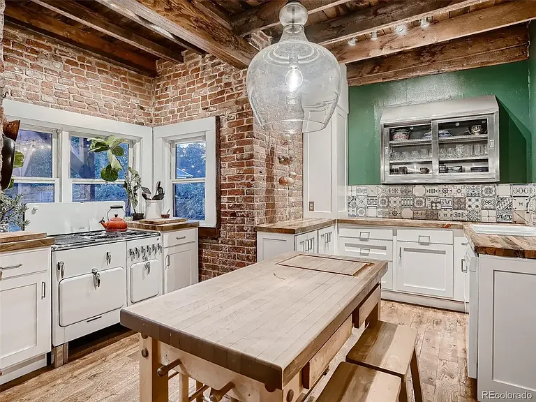3024 N Elizabeth St — Photo 8