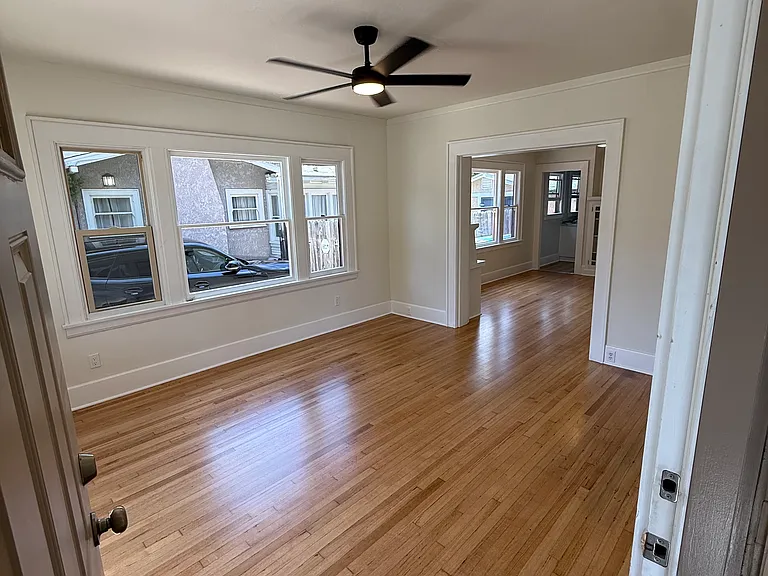959 E 2nd St #959 — Photo 20