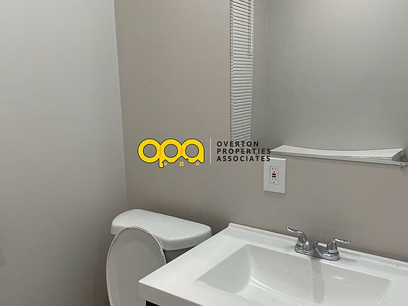 3rd image of 513 Hill Ave Floor 1