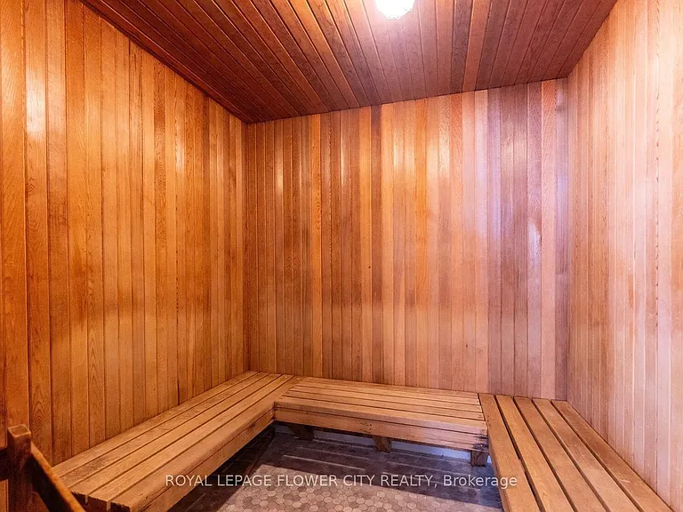 8 Maison Parc Ct #616 — Photo 8