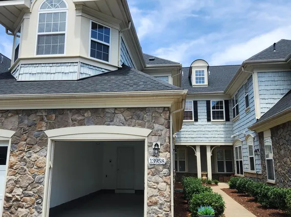 13958 Greendale Dr, Woodbridge, VA 22191