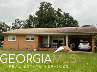 1662 Halls Bridge Rd, Adrian, GA 31002
