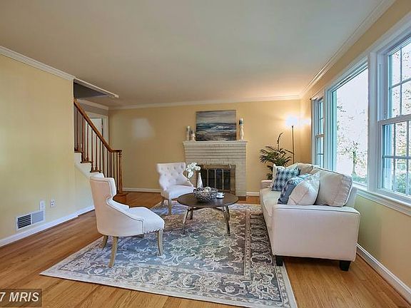 4th image of 3812 Foxwood Nook