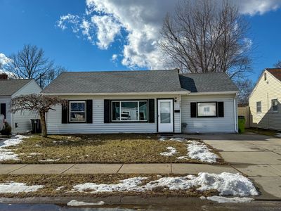 26295 Kathy St, Roseville, MI, 48066