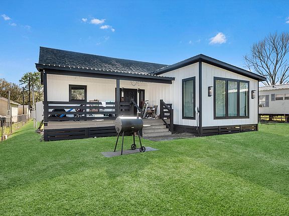 2nd image of 3209 Pennsylvania Rd