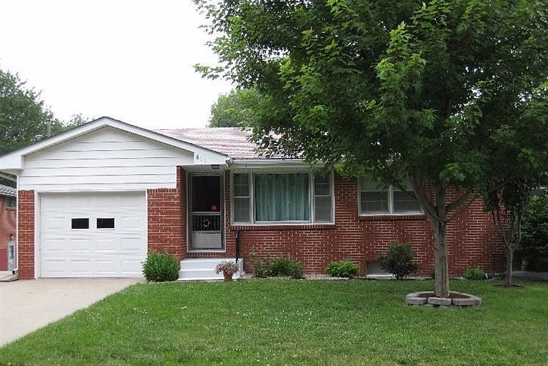 1st image of 811 N 59th St