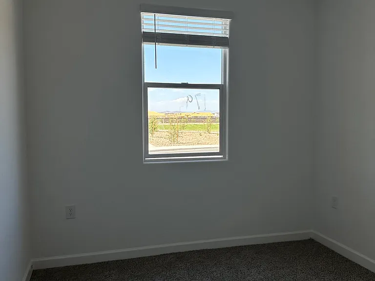 3121 W Shanley Ave — Photo 9