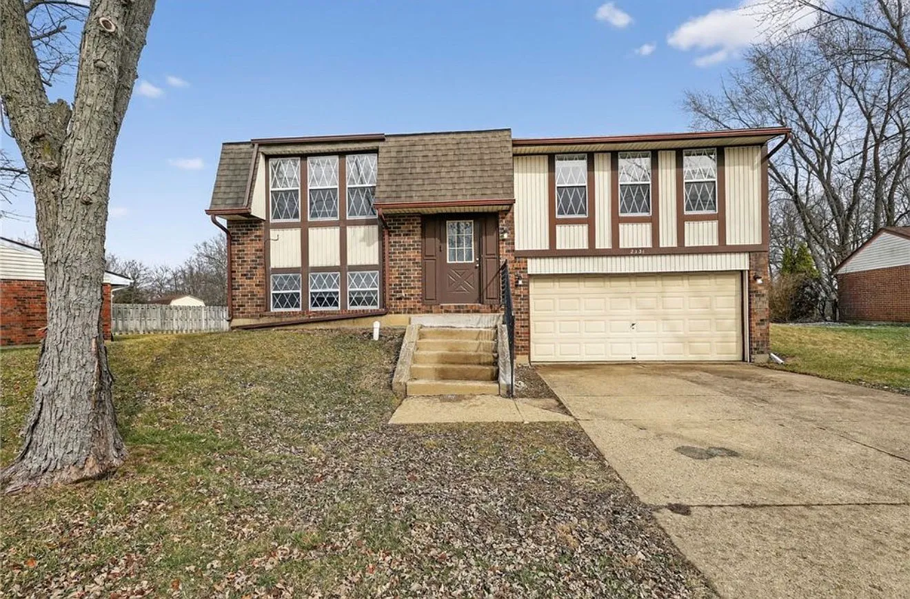 3 bed, 1426 sqft, $2,000 — Photo 1
