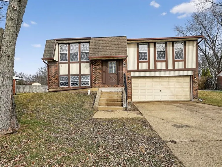 2531 Windsor Village Dr — Photo 1