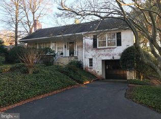 3610 Tupelo Pl, Alexandria, VA 22304