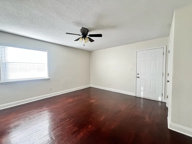 1612 Larue Ave — Photo 15