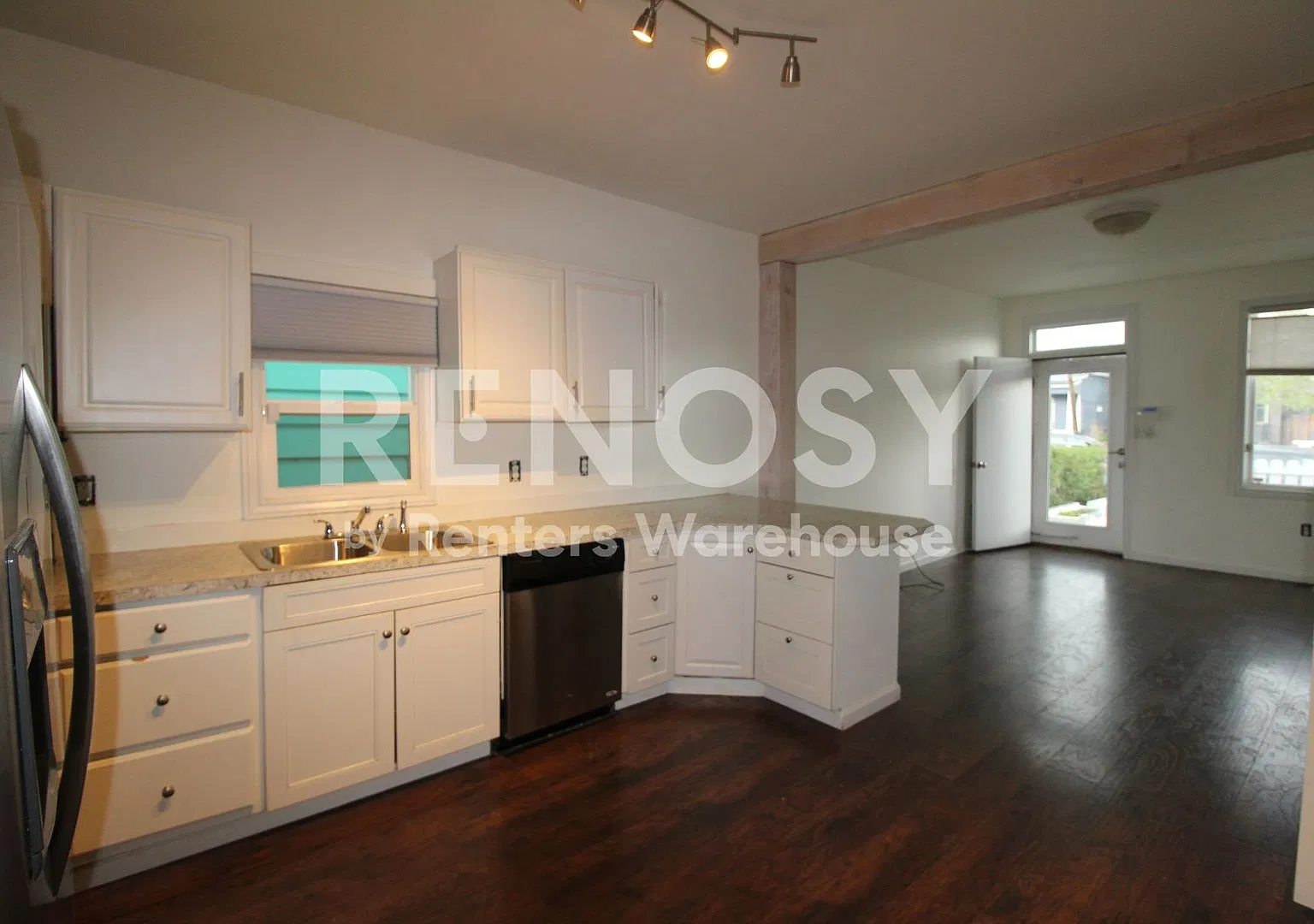 2 Bed 1 Bath | Denver, CO — Photo 2