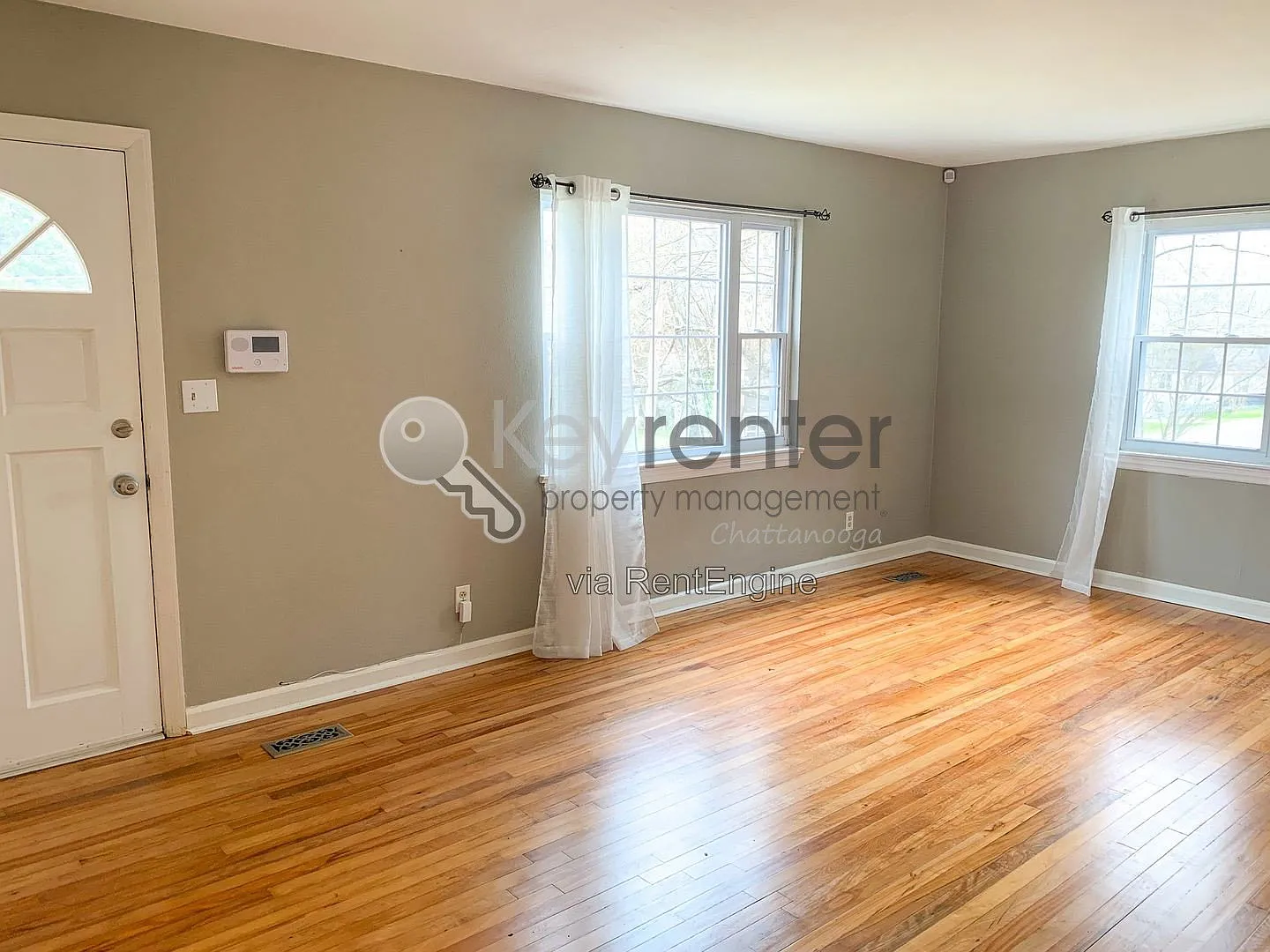 2 bed, 1.0 bath, 1031 sqft, $1,600 — Photo 3
