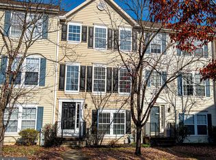32 Hallsdale Ct, Rosedale, MD 21237