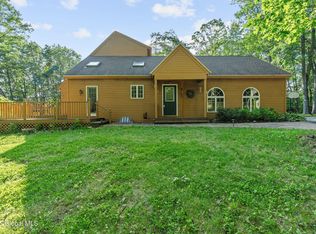 581 Rector Rd, Glenville, NY 12302