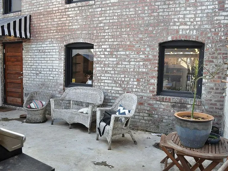 120 W Marshall St #2 — Photo 9