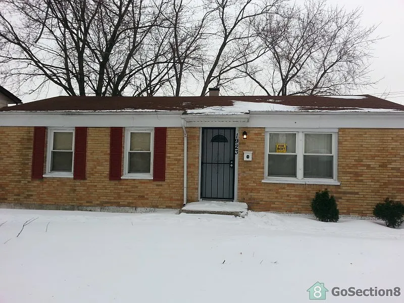 1923 215th Pl photo 1