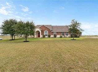 960 W West A Neel Rd, West, TX 76691