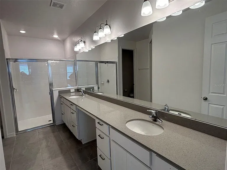 4111 Solamor St — Photo 10