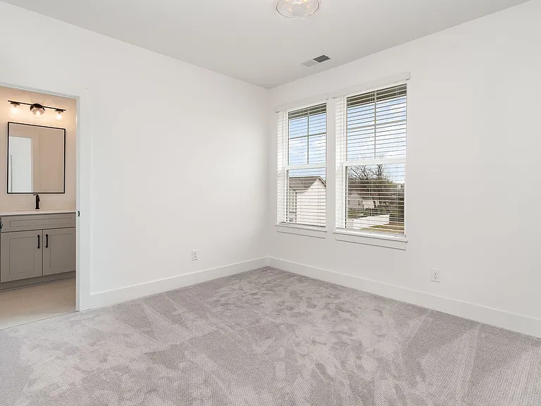 721 Caraway Ln — Photo 13